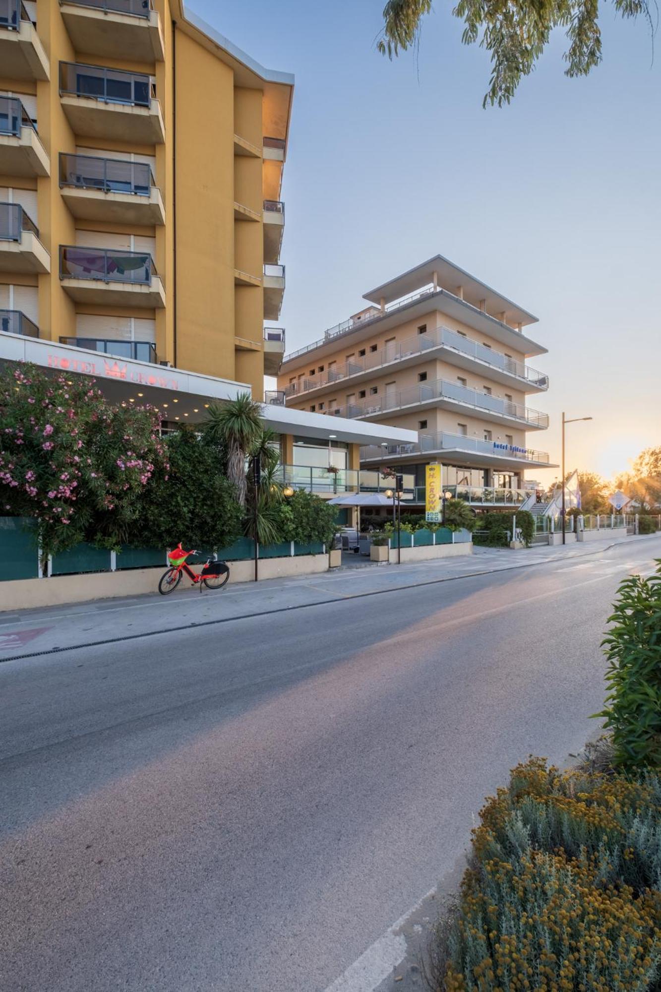 Hotel Crown Rimini Exterior photo